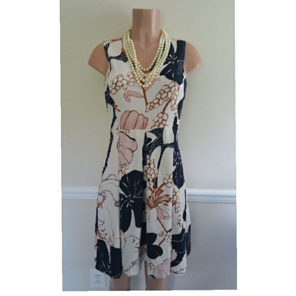 🌻NEW ITEM🌻Vntg Floral Skater Dress